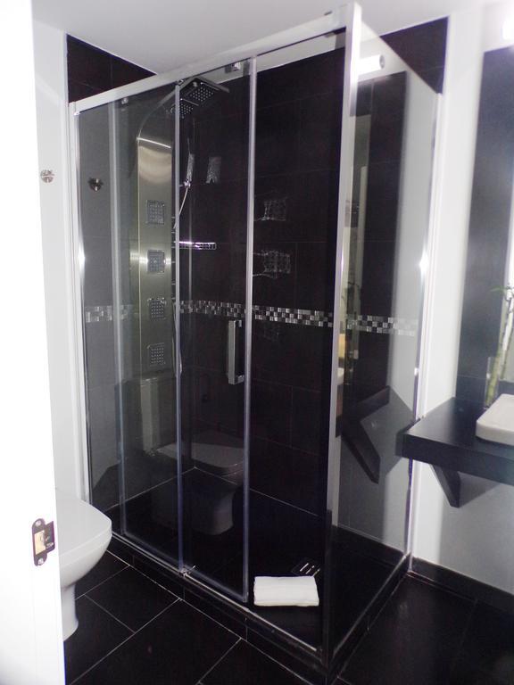 מדריד Los Amigos Vip Rooms מראה חיצוני תמונה